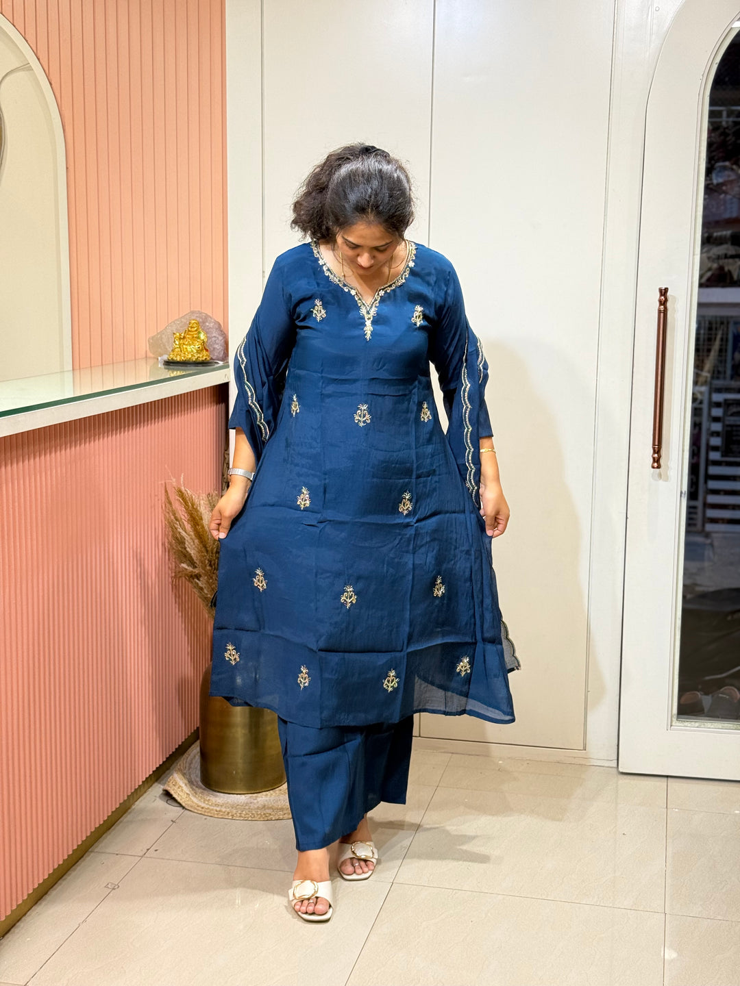 S Mul Chanderi 3 Pc Kurta Set | Semi Party Wear With CottonLining (New Arrivals )| R138