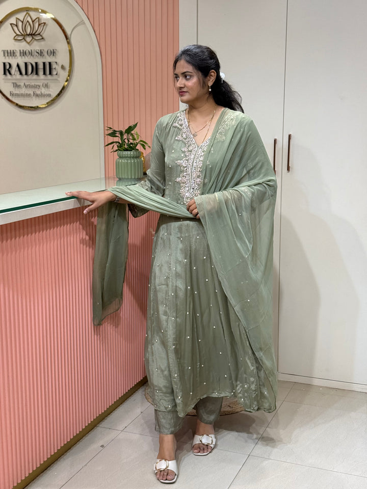 Pure Chinon Collection with Handwork | R177