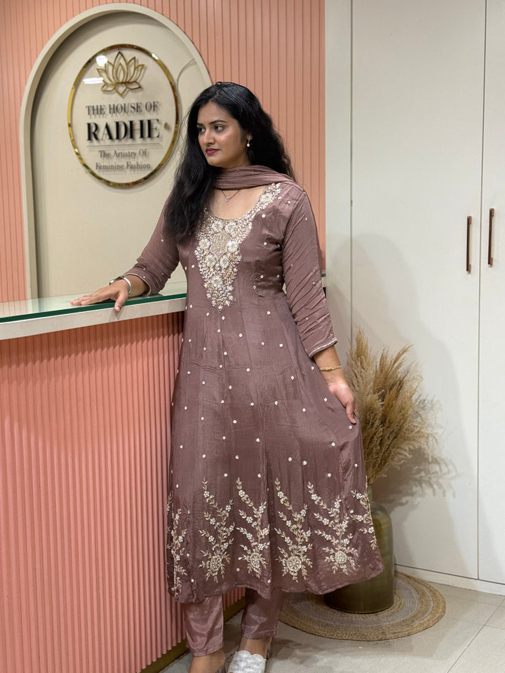 Pure Chinon Collection with Handwork | R177