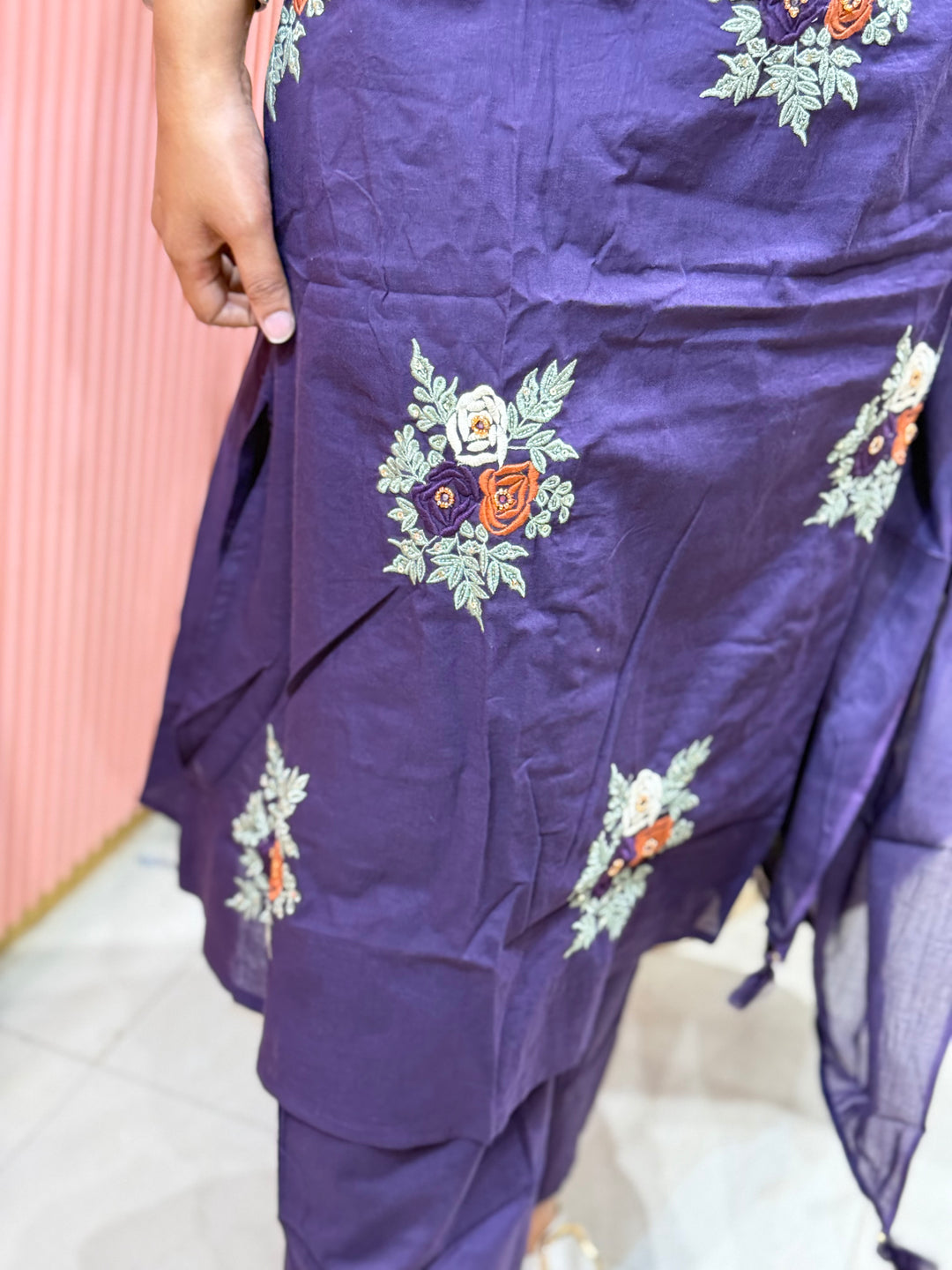 60x60 Cotton Embroidered Collection  | R166