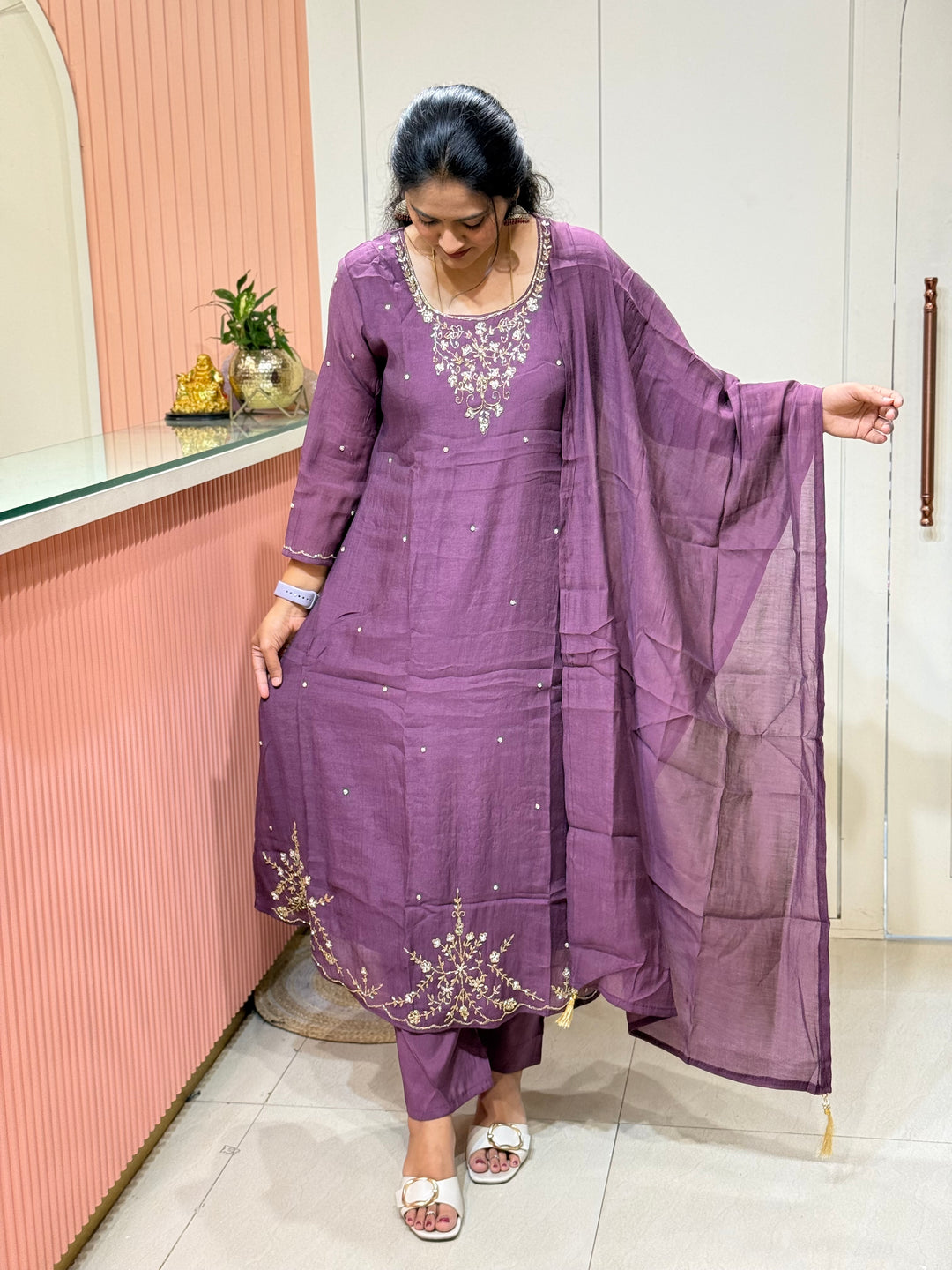 Coral Mul Chanderi with Cut Dana Work | R206