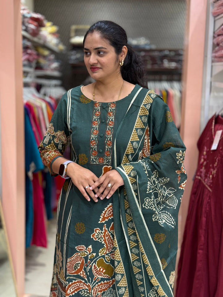 60-60 Cotton 3 Pc Kurta Set | R156