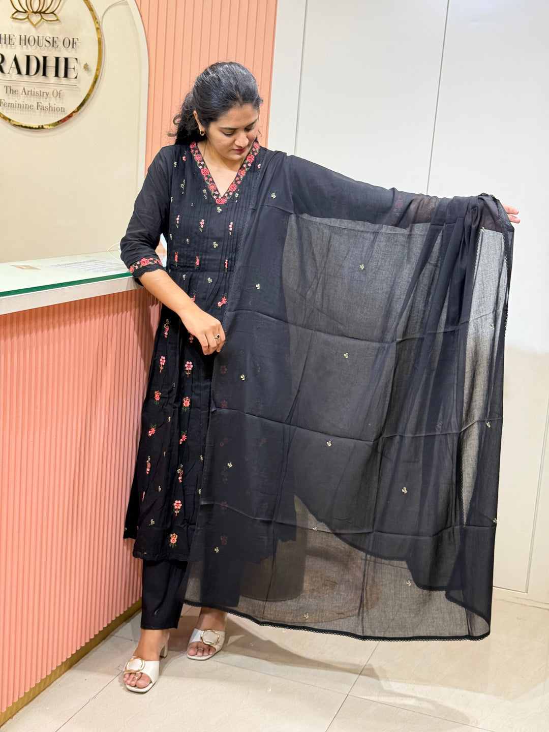 Pure Mul Cotton 3 Pc Set | R164