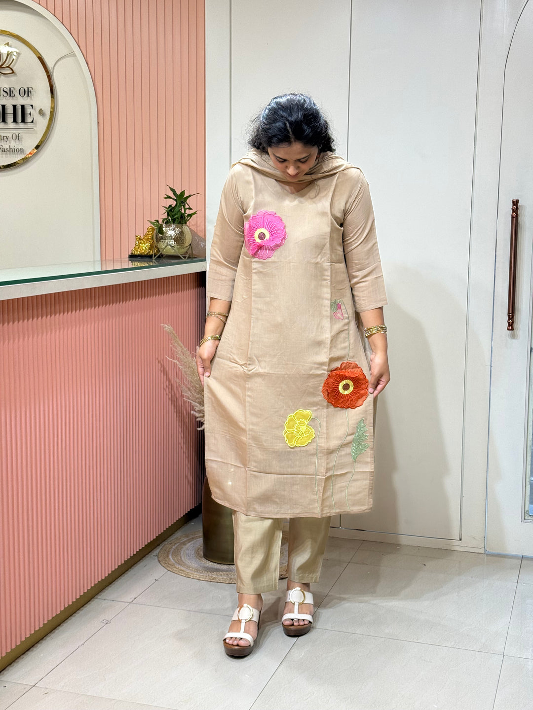 Mul Chanderi 3D Floral Embroidery Collection | R209