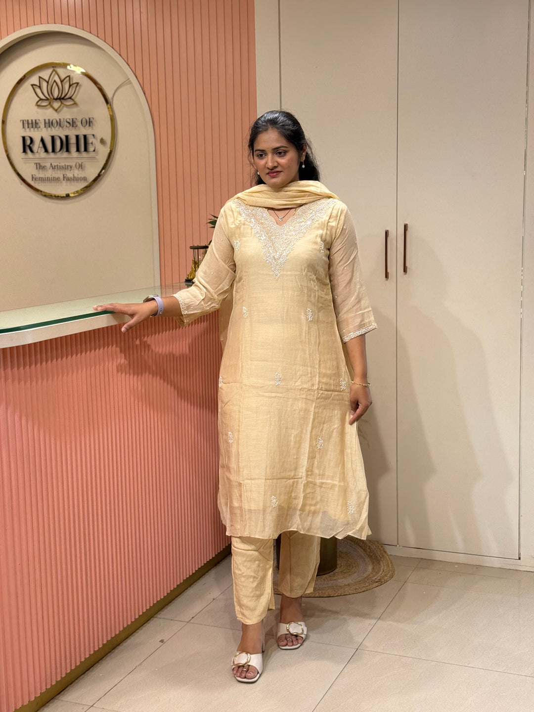 Pure Banarasi Mul Chanderi 3 Pcs Kurti set and Hand Embroidery work| R218