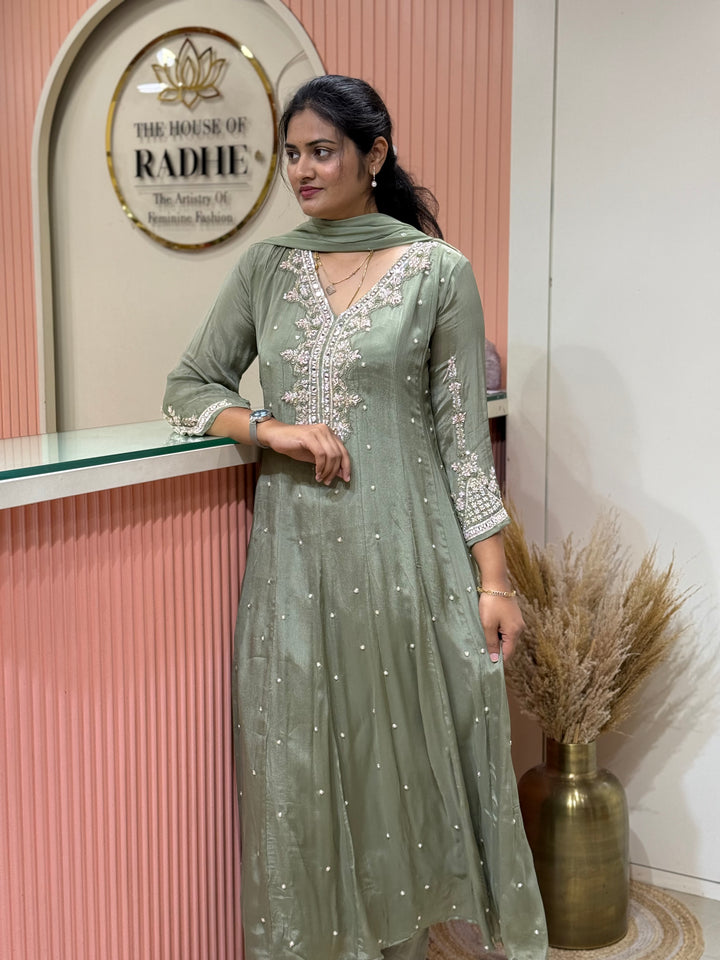 Pure Chinon Collection with Handwork | R177