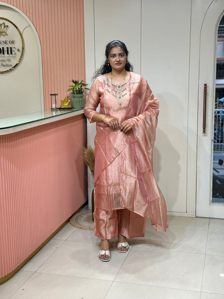 Premium Shimmer Crush Tissue Fabric with Handwork 𝗦𝘂𝗶𝘁 𝗔𝗿𝗿𝗶𝘃𝗲𝗱 ( Cotton Lining )| R228
