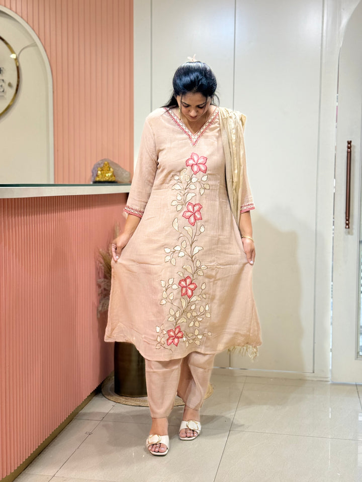 Crush Mul Chanderi Collection With Zari Border Dupatta | R207