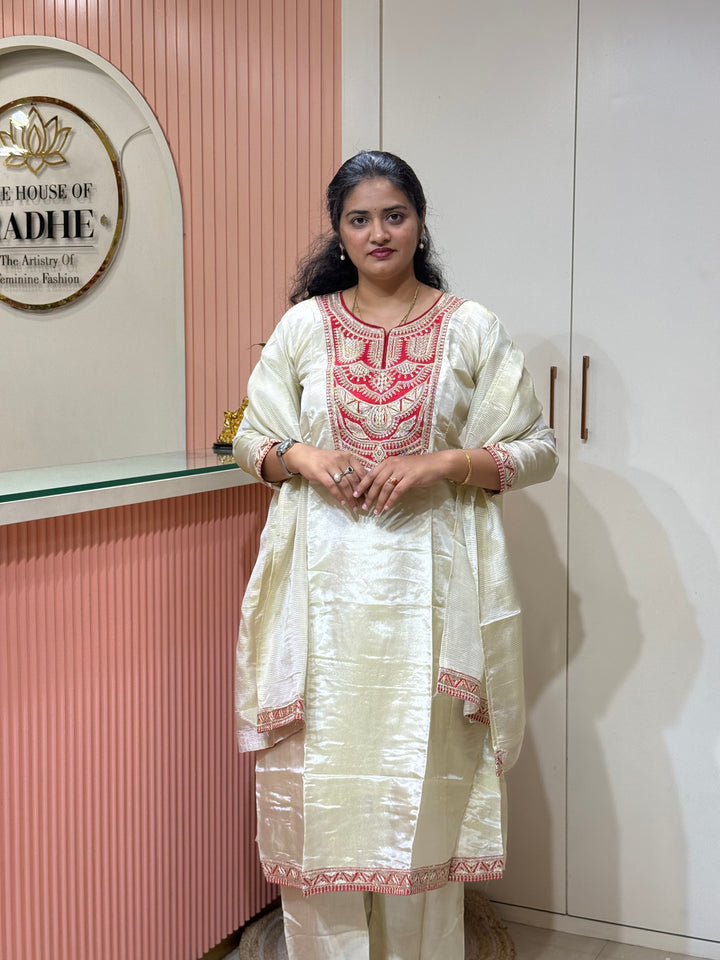 𝗣𝘂𝗿𝗲 𝗖𝗿𝘂𝘀𝗵 𝗧𝗶𝘀𝘀𝘂𝗲 𝗖𝗼𝗹𝗹𝗲𝗰𝘁𝗶𝗼𝗻 𝗔𝗿𝗿𝗶𝘃𝗲𝗱 with Contrast Work | R148
