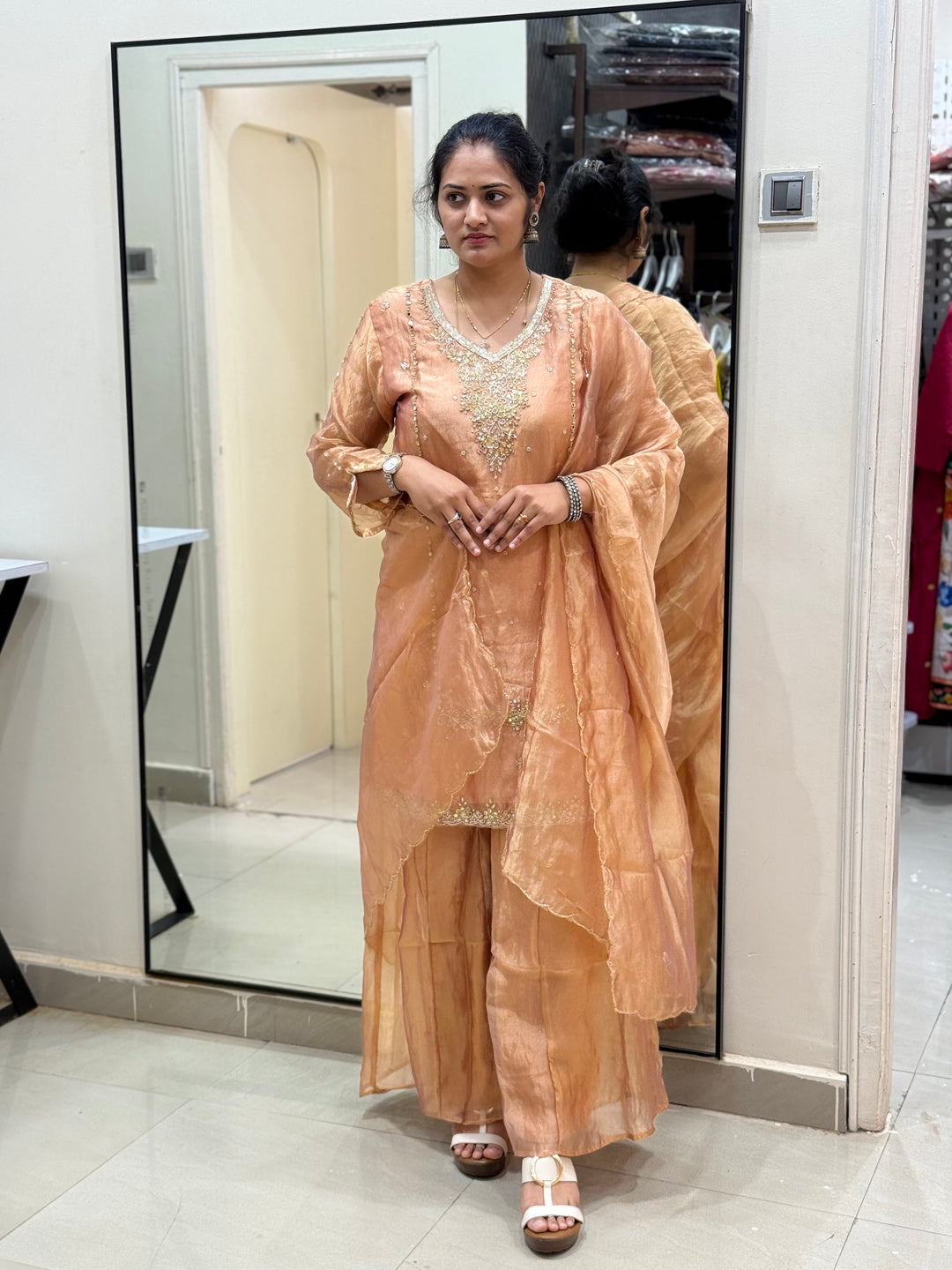 𝗛𝗲𝗮𝘃𝘆 𝗛𝗮𝗻𝗱 𝗘𝗺𝗯𝗿𝗼𝗶𝗱𝗲𝗿𝗲𝗱 𝗖𝗿𝘂𝘀𝗵 𝗧𝗶𝘀𝘀𝘂𝗲 𝗦𝘂𝗶𝘁 𝗔𝗿𝗿𝗶𝘃𝗲𝗱 | RADHE11