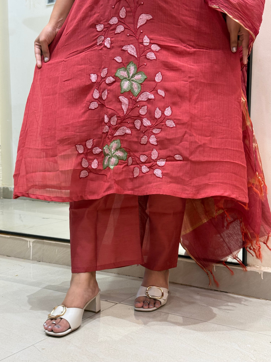 Crush Mul Chanderi Collection With Zari Border Dupatta | R207