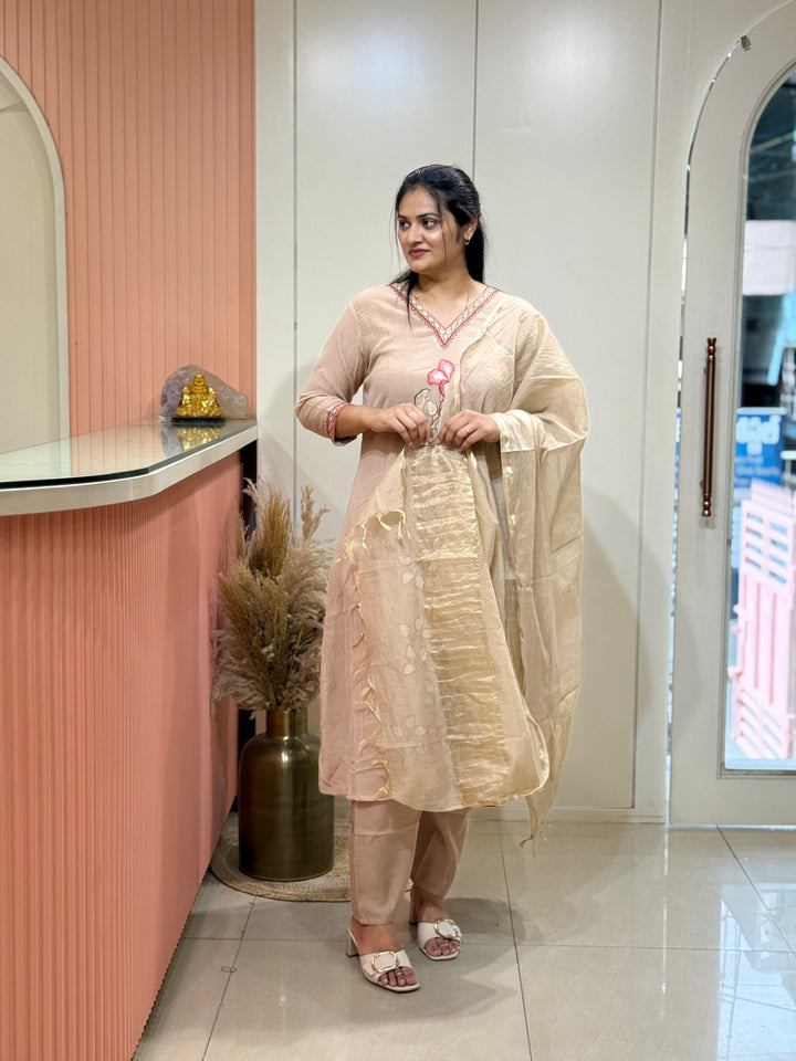 Crush Mul Chanderi Collection With Zari Border Dupatta | R207
