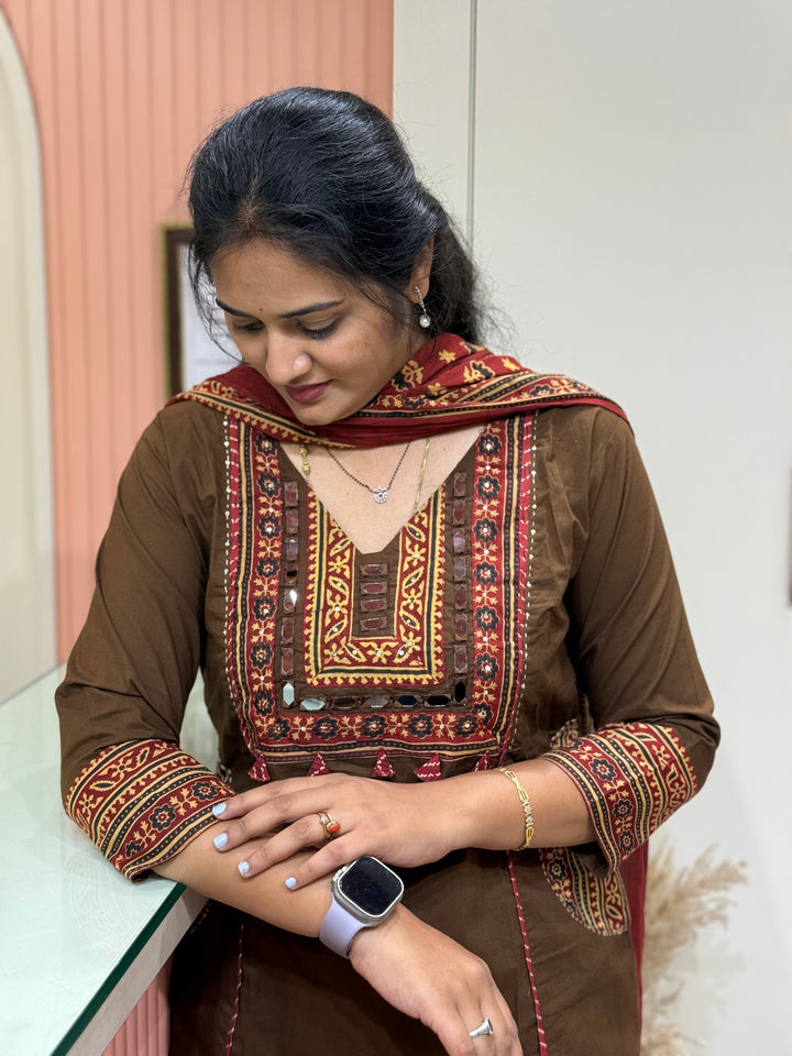 Cotton Patch work Collection with A Line Pattern | R230