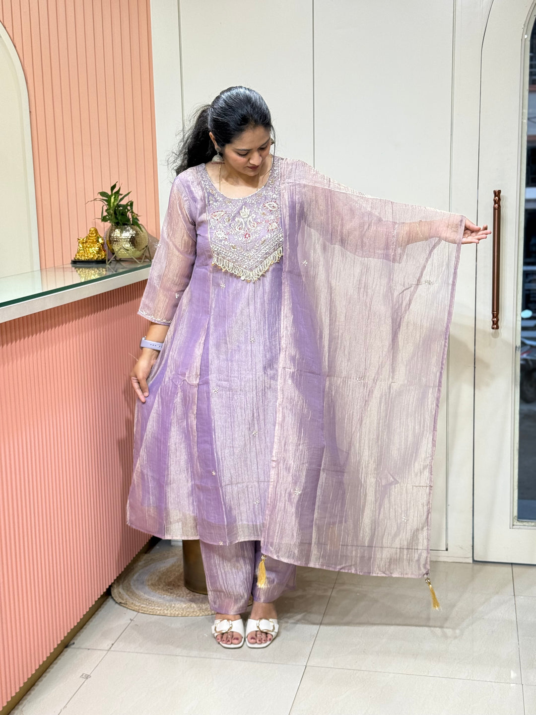 Shimmer Crush Tissue Fabric (salsa) 𝗛𝗮𝗻𝗱 𝗘𝗺𝗯𝗿𝗼𝗶𝗱𝗲𝗿𝗲𝗱 𝗦𝘂𝗶𝘁 𝗔𝗿𝗿𝗶𝘃𝗲𝗱 | R148