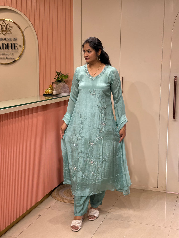 Pure Chinon Collection with Handwork | R117
