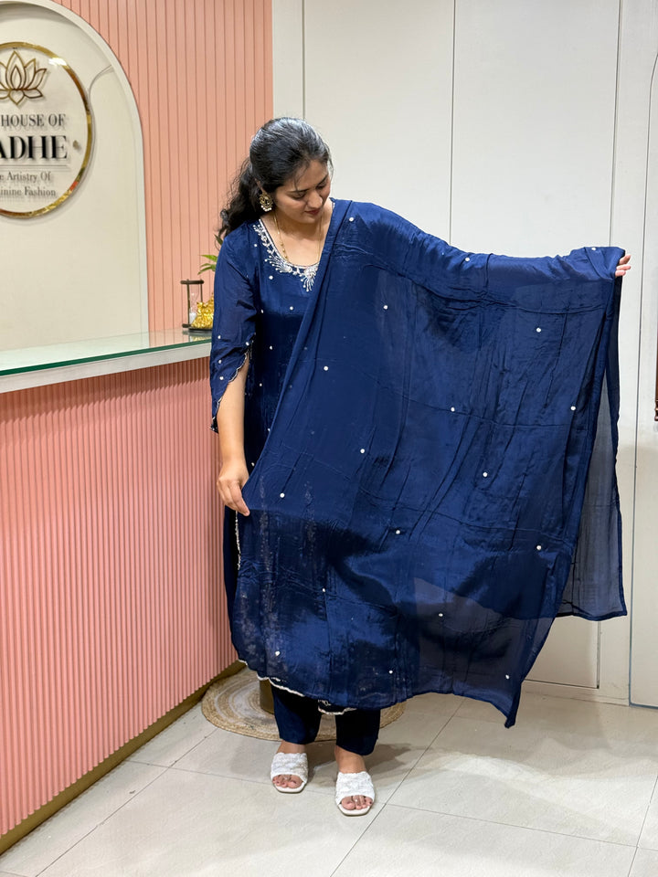 Pure Chinon Handwork Collection | R177