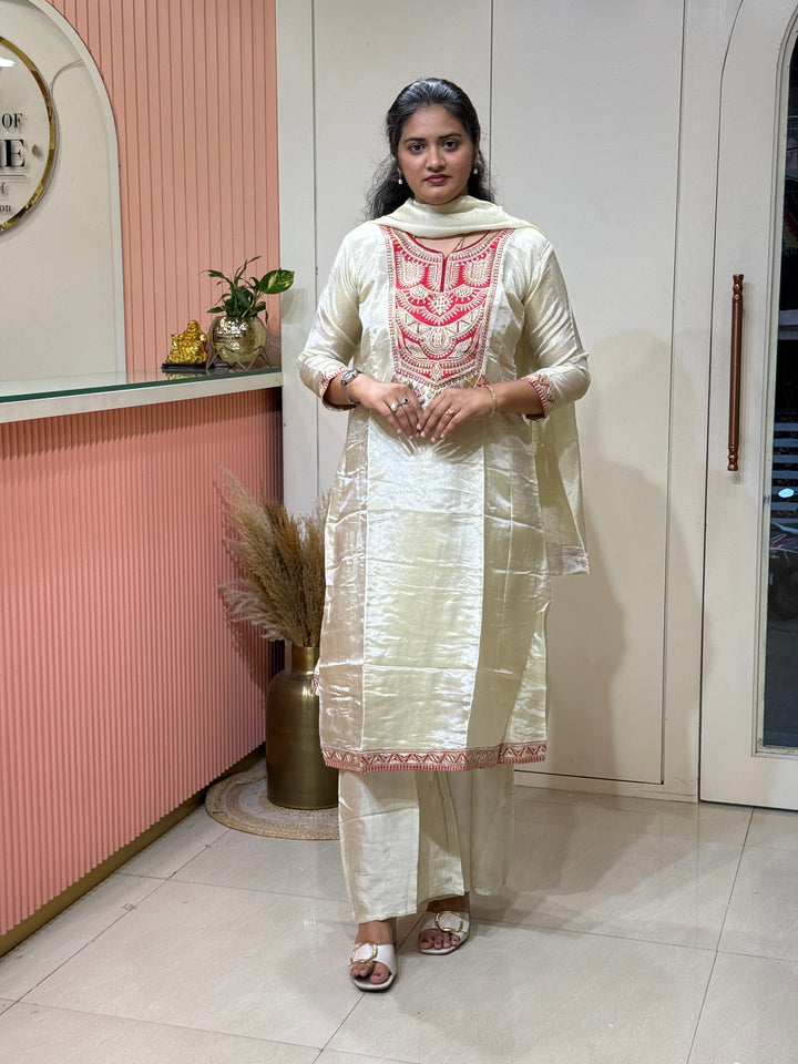 𝗣𝘂𝗿𝗲 𝗖𝗿𝘂𝘀𝗵 𝗧𝗶𝘀𝘀𝘂𝗲 𝗖𝗼𝗹𝗹𝗲𝗰𝘁𝗶𝗼𝗻 𝗔𝗿𝗿𝗶𝘃𝗲𝗱 with Contrast Work | R148
