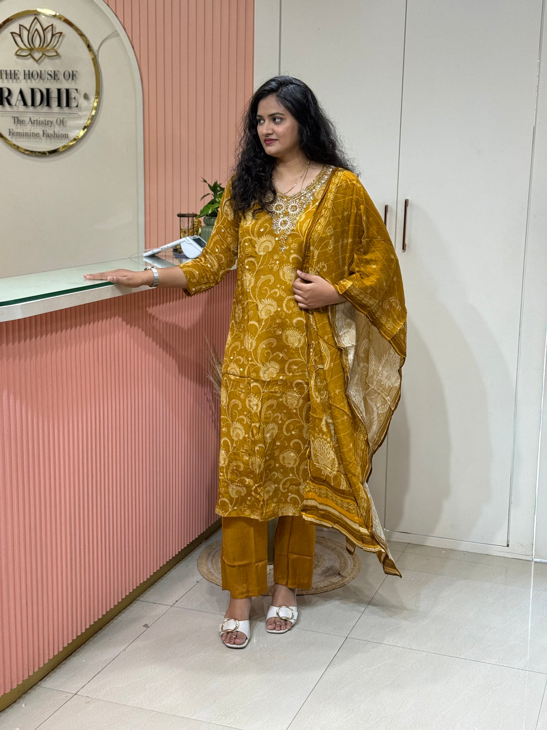 Pure Chinon Collection with Handwork(Cotton Lining )| R217