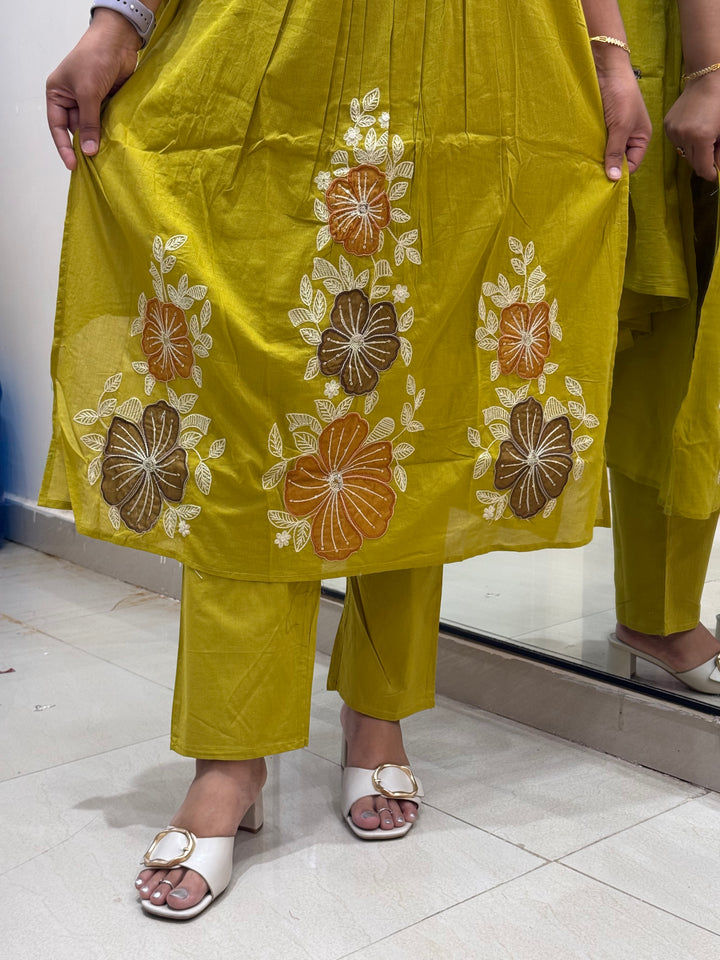 Mulmul Cotton New Collection With Embroidery Work | R190