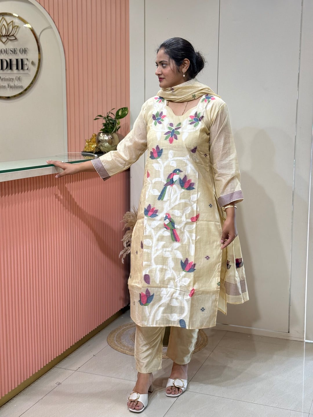 Budget-Friendly Jamdhani Weaving Collection | R222