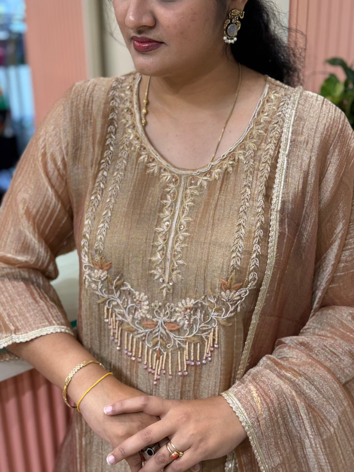 Premium Shimmer Crush Tissue Fabric (salsa) with Handwork 𝗦𝘂𝗶𝘁 𝗔𝗿𝗿𝗶𝘃𝗲𝗱 ( Cotton Lining )| R148