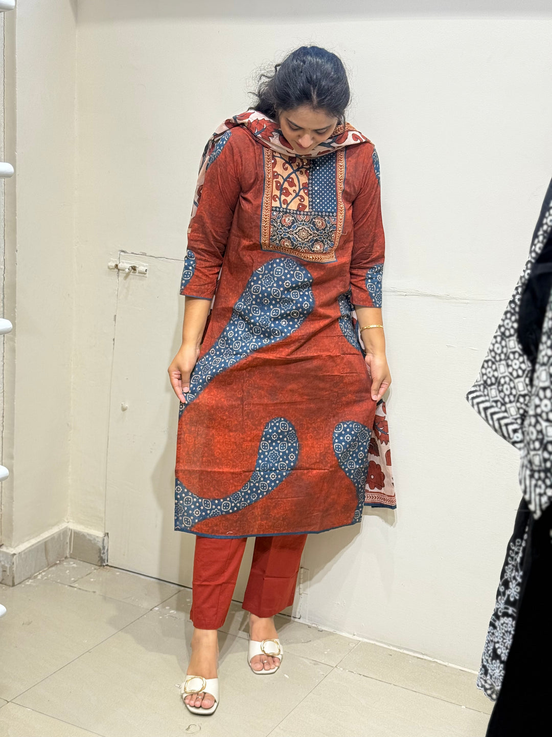 60-60 Cotton Printed 3 Pc Kurta Sets – Premium Soft Collection | R163