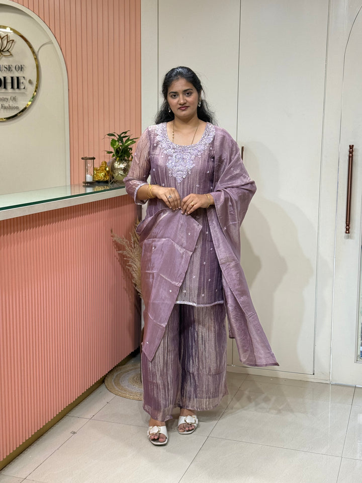 Shimmer Crush Tissue Fabric (salsa) with Handwork 𝗦𝘂𝗶𝘁 𝗔𝗿𝗿𝗶𝘃𝗲𝗱 | R148