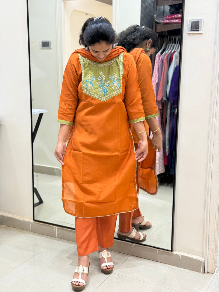 Mul Chanderi Kurta Set – Elegant Collection | R106