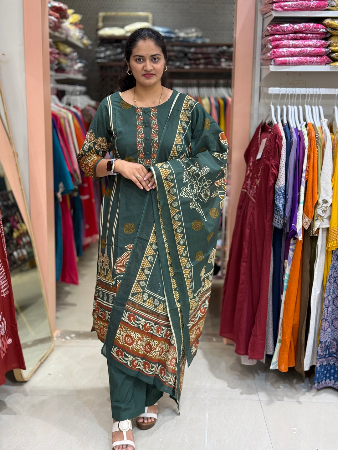 60-60 Cotton 3 Pc Kurta Set | R156