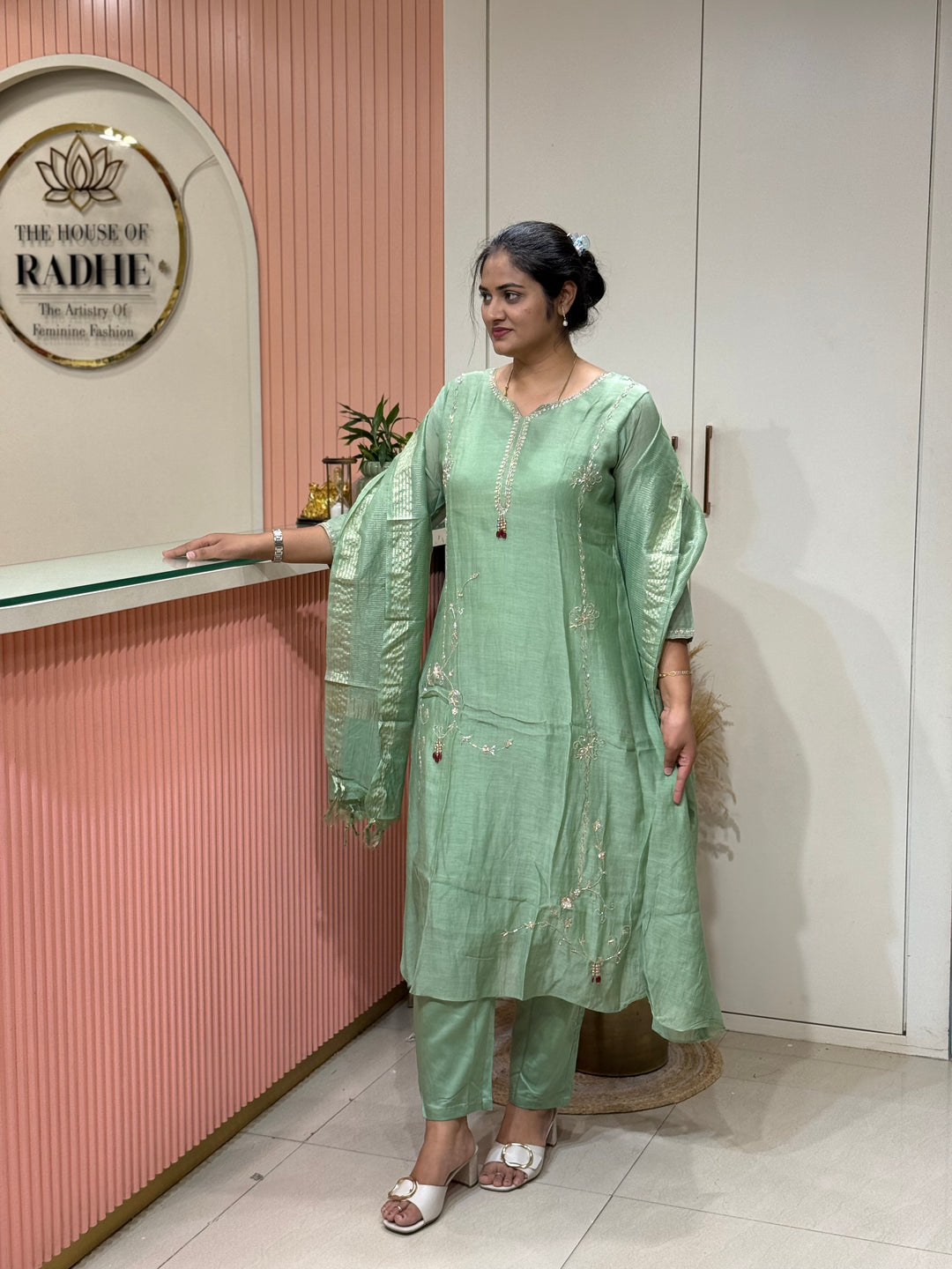 Pure Banarasi Mul Chanderi with Cotton Lining | R218