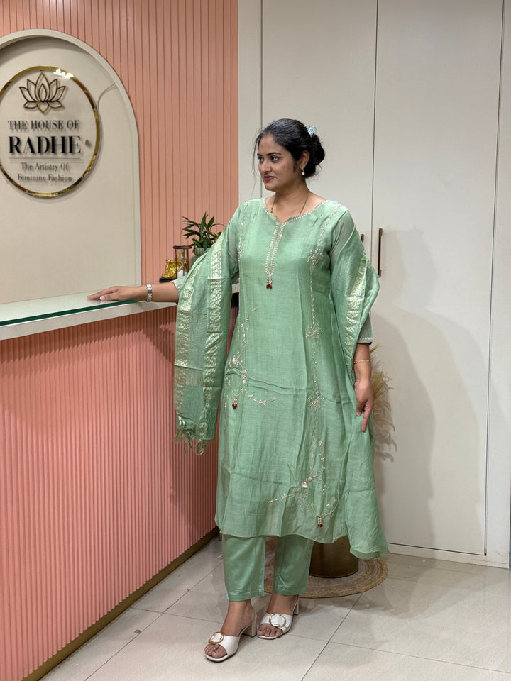 Pure Banarasi Mul Chanderi with Cotton Lining | R218