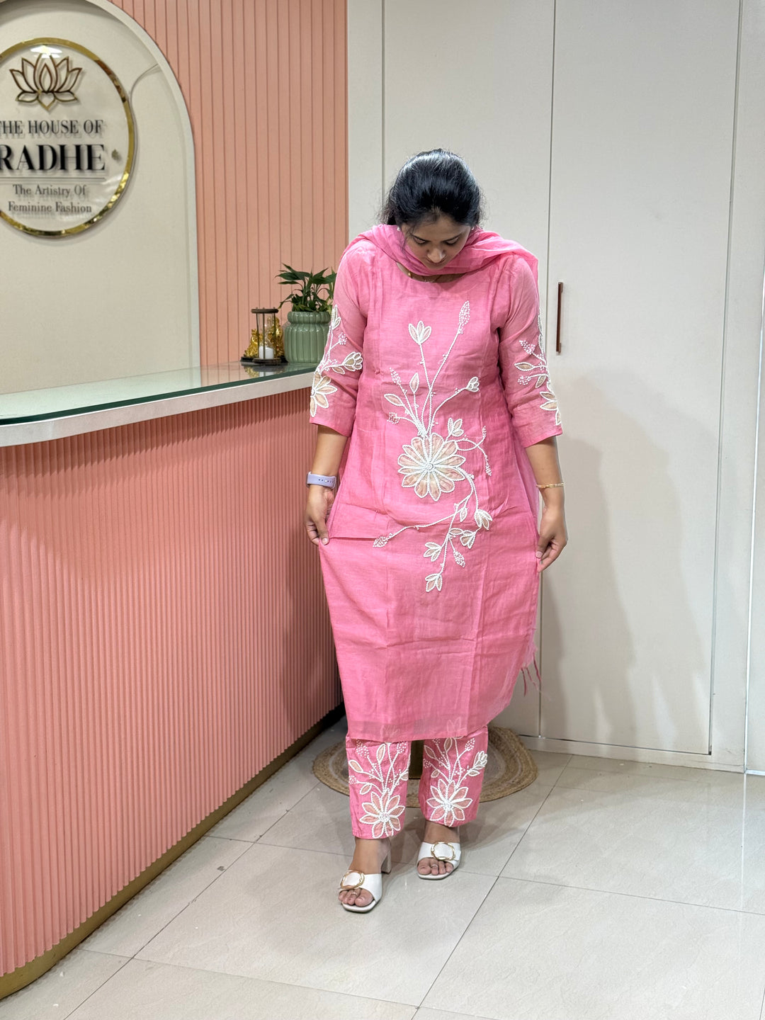 Pure Banarasi Mul Chanderi 3 Pcs Kurti set and Hand Embroidery work| R218