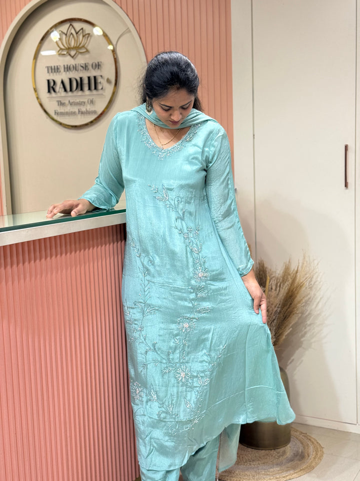 Pure Chinon Collection with Handwork | R117
