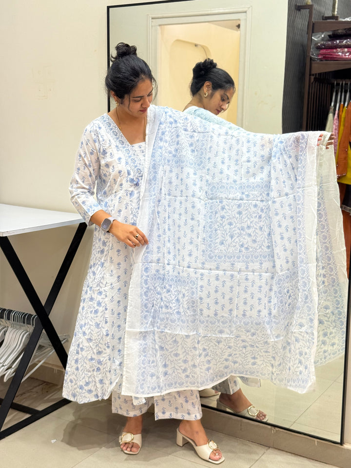 Cotton Dress with Cotton Lining – Summer Collection (White Base) | R113