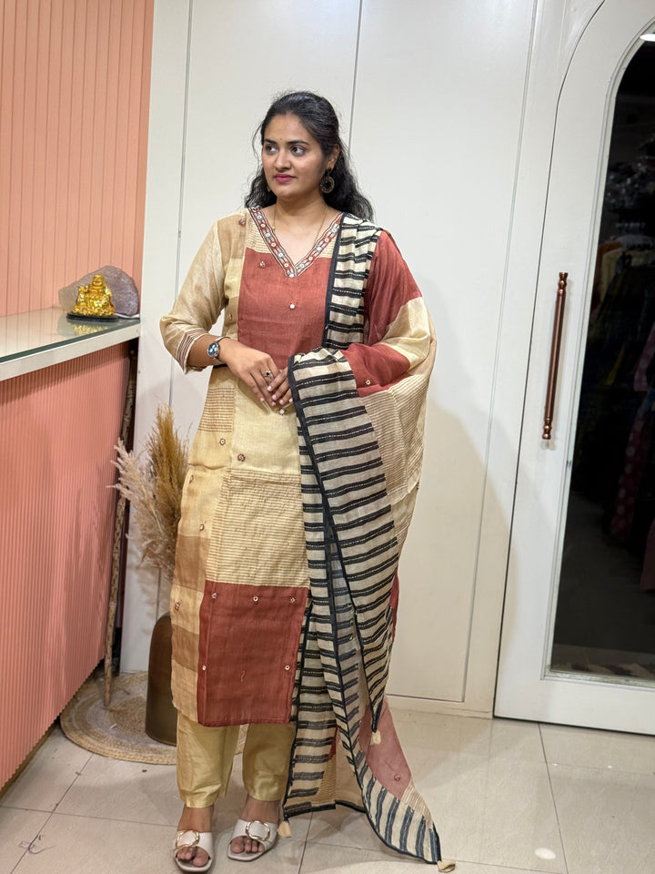 Luxury Pure Linen Collection – Kantha Stitch &amp; Knot Work | R154