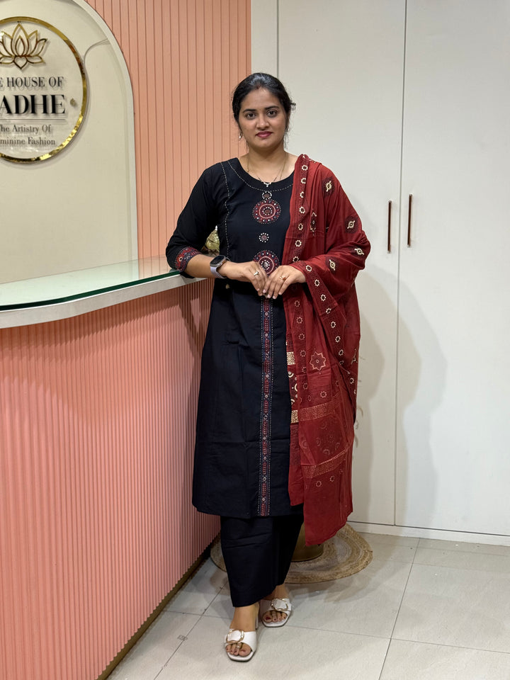 Pure Cotton Geometrical Pattern Collection | R210