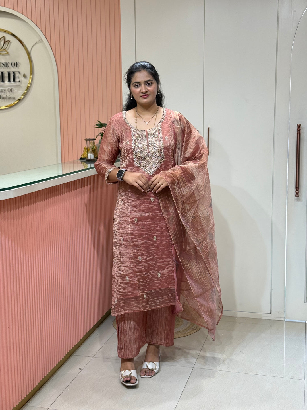 Shimmer Crush Tissue Fabric (salsa) with Handwork 𝗦𝘂𝗶𝘁 𝗔𝗿𝗿𝗶𝘃𝗲𝗱 | R148