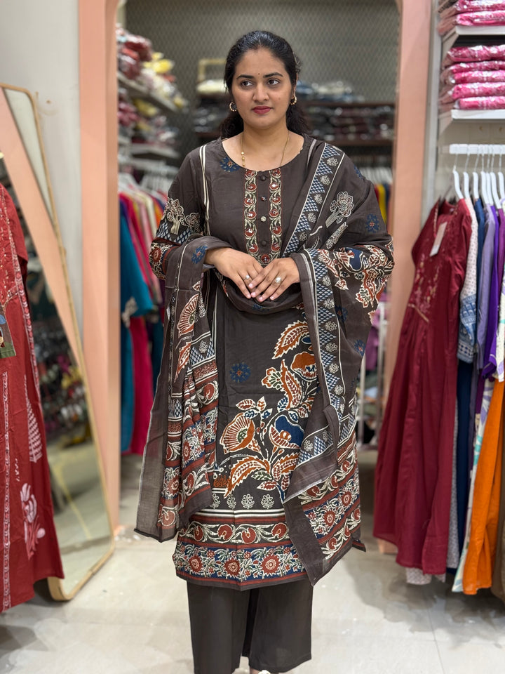 60-60 Cotton 3 Pc Kurta Set | R156