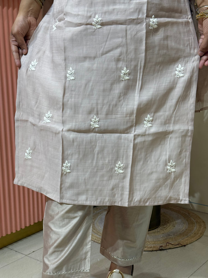 Vatican &amp; Mul Chanderi Embroidered Collection | R209