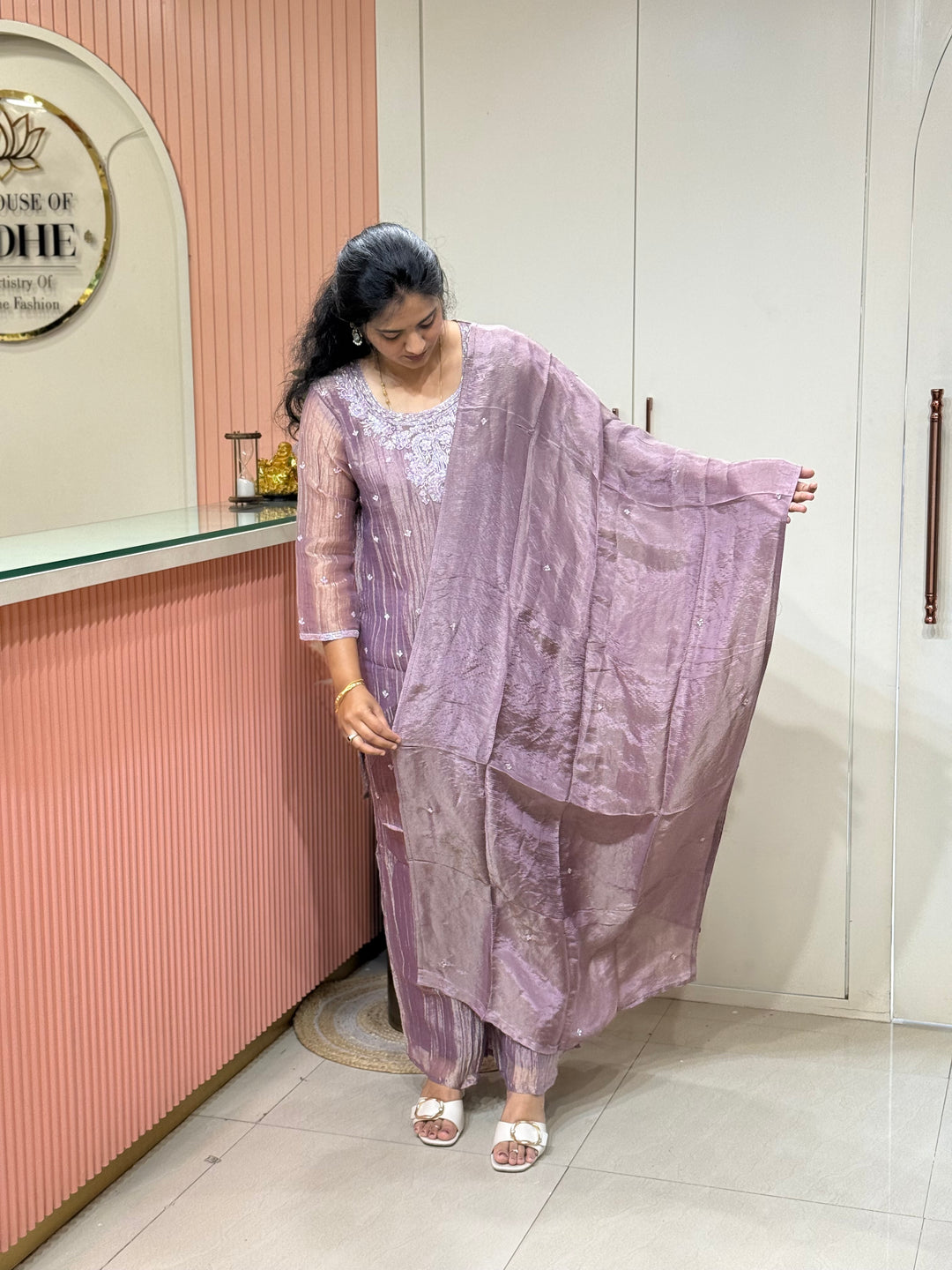 Shimmer Crush Tissue Fabric (salsa) with Handwork 𝗦𝘂𝗶𝘁 𝗔𝗿𝗿𝗶𝘃𝗲𝗱 | R148