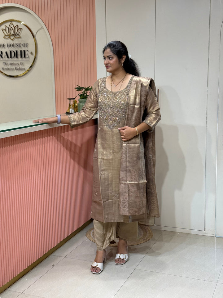 Kanjivaram Tissue Collection | Handwork Yoke | Full-Length Dupatta | R228