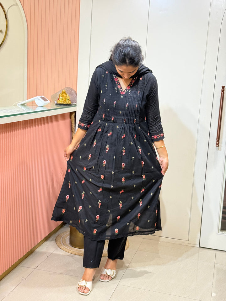 Pure Mul Cotton 3 Pc Set | R164
