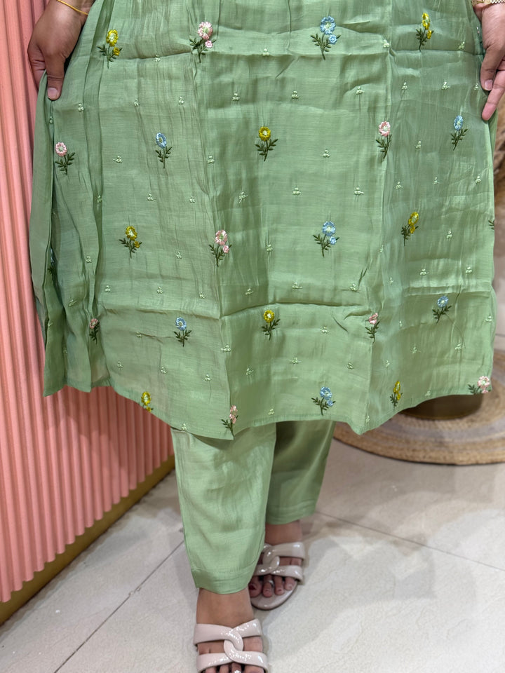 Mul Chanderi with Beautiful  Embroidery work| R209