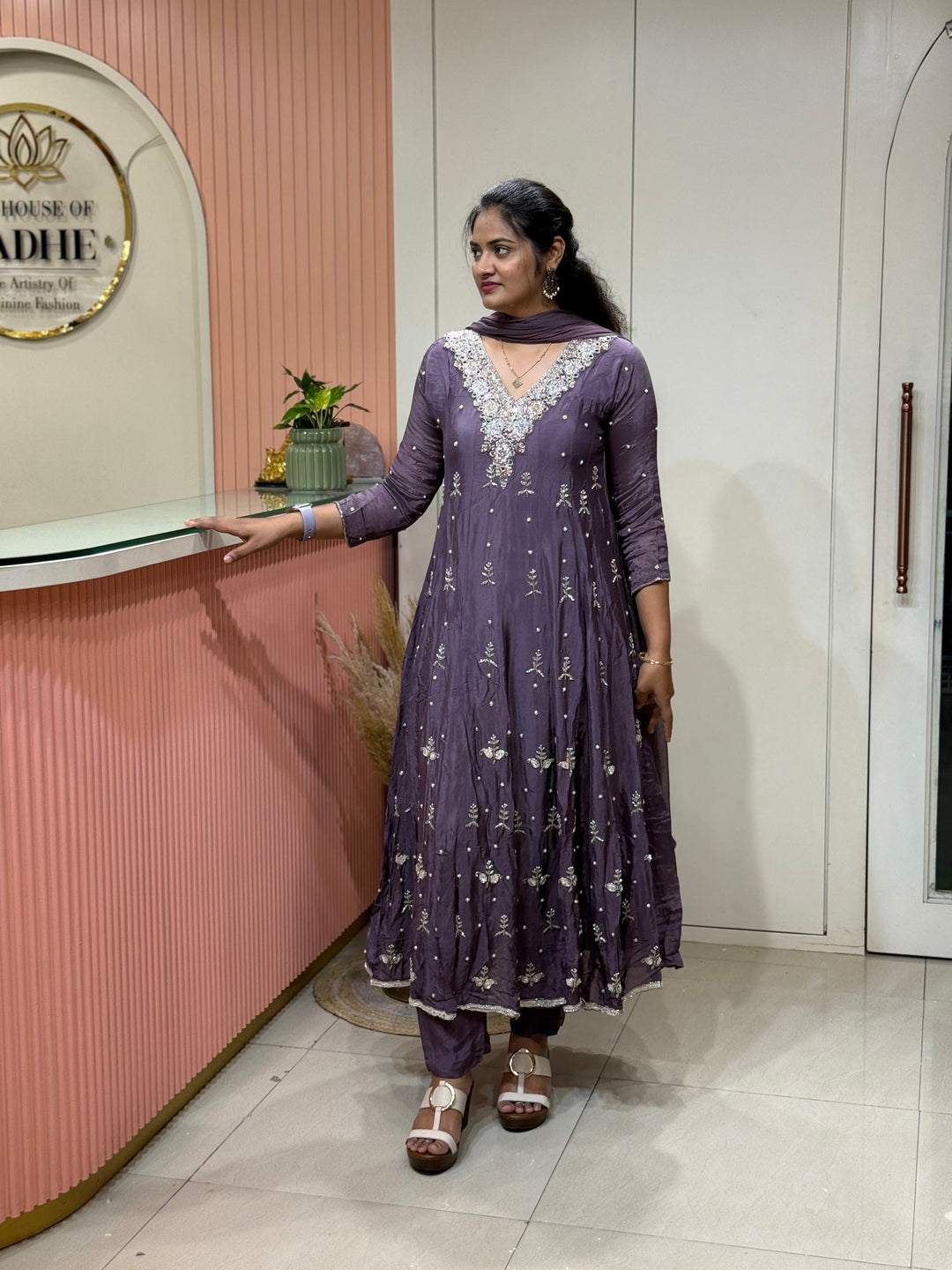 Pure Chinon Collection with Handwork | R177