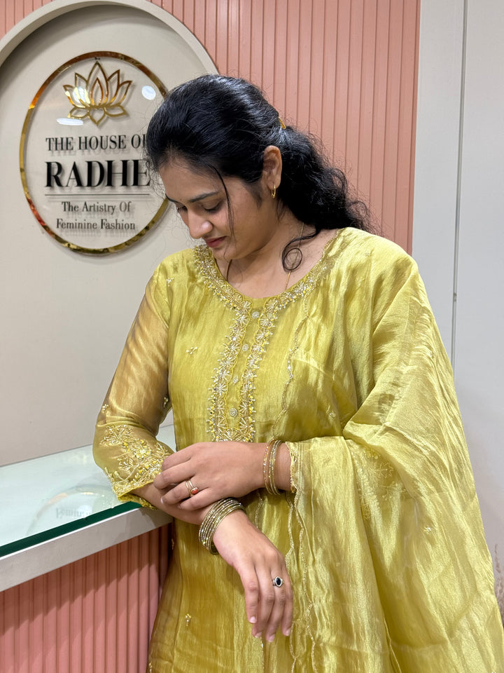 𝗛𝗲𝗮𝘃𝘆 𝗛𝗮𝗻𝗱 𝗘𝗺𝗯𝗿𝗼𝗶𝗱𝗲𝗿𝗲𝗱 𝗖𝗿𝘂𝘀𝗵 𝗧𝗶𝘀𝘀𝘂𝗲 𝗦𝘂𝗶𝘁 𝗔𝗿𝗿𝗶𝘃𝗲𝗱 | R148