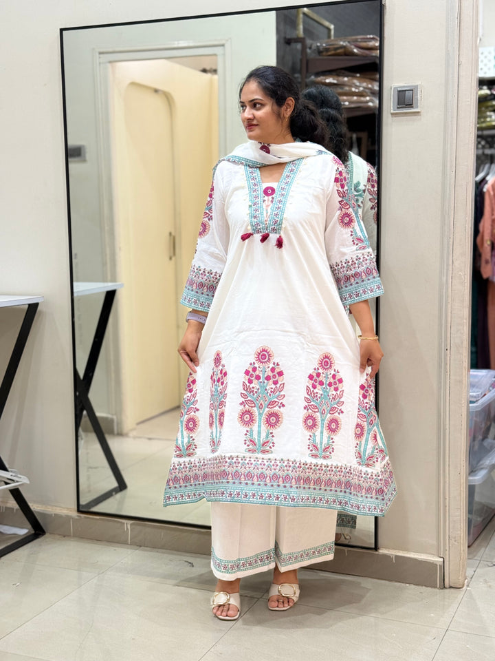 Premium Floral Print A-Line Cotton Set In White | R188