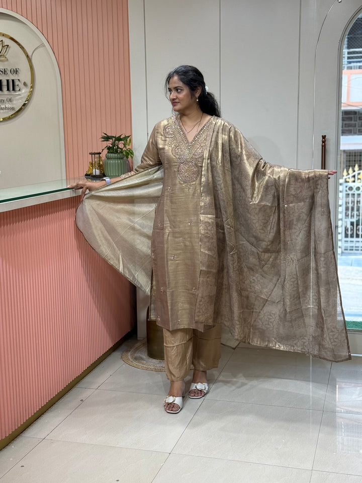 Kanjivaram Tissue Collection | Handwork Yoke | Full-Length Dupatta | R228