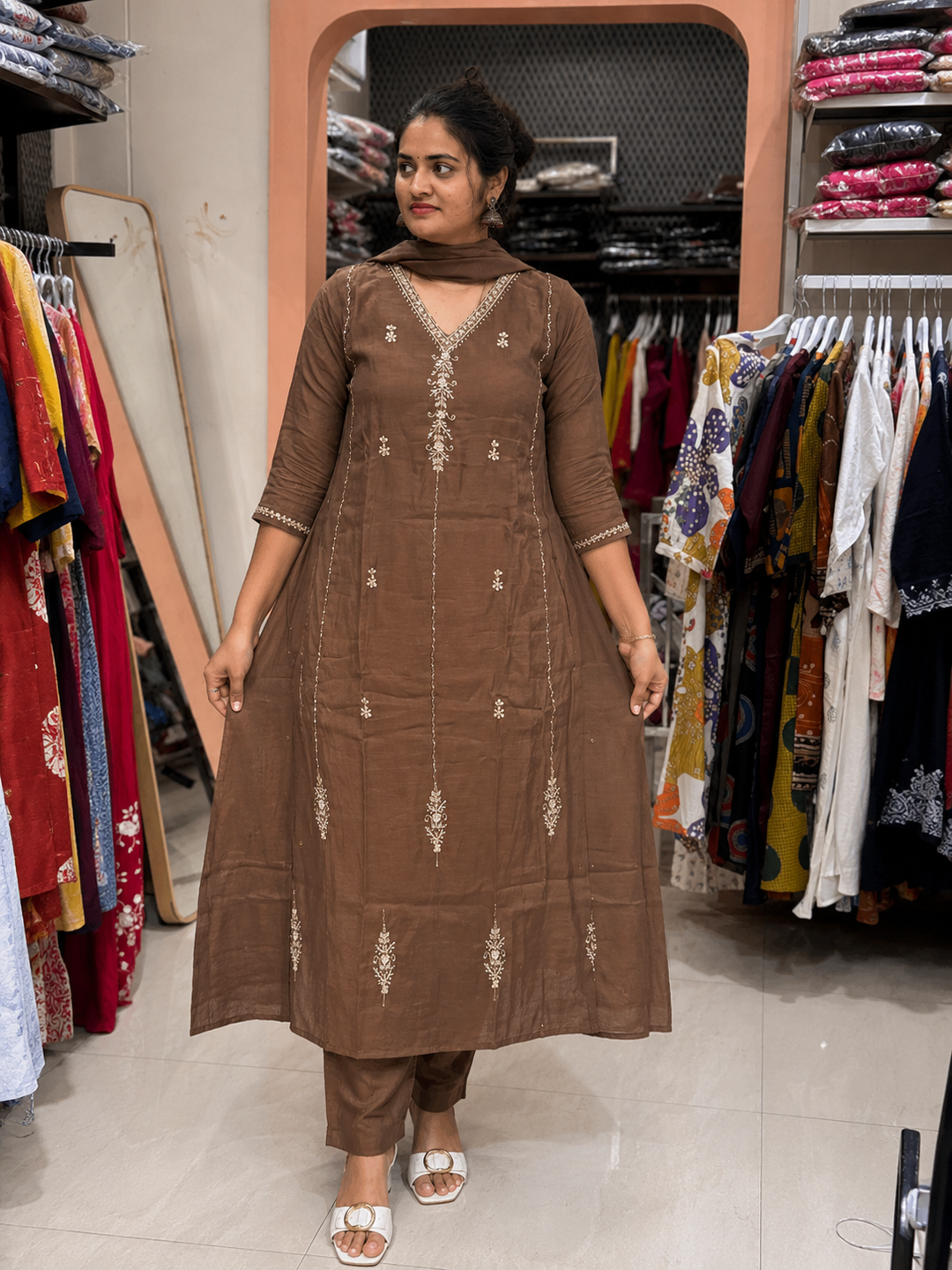 S Mul Chanderi 3 Pc Kurta Set | Semi Party Wear | R138