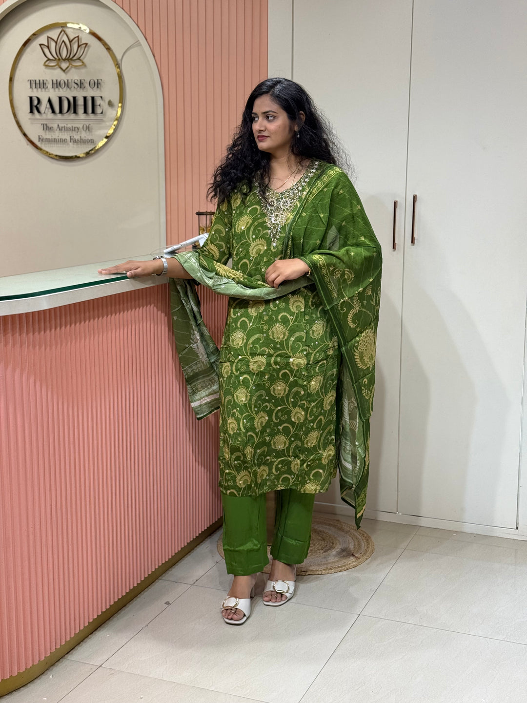 Pure Chinon Collection with Handwork(Cotton Lining )| R217