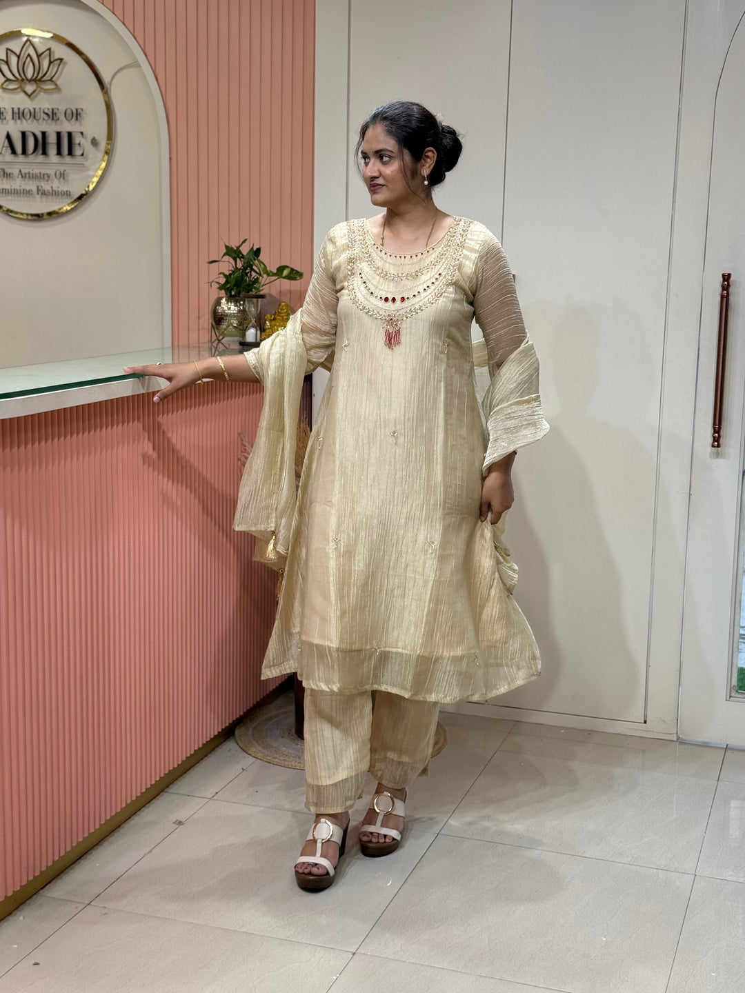 Shimmer Crush Tissue Fabric (salsa) with Jewellery-Style Neck Handwork 𝗦𝘂𝗶𝘁 𝗔𝗿𝗿𝗶𝘃𝗲𝗱 | R148